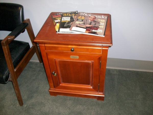 Outside end table/ purchased sale by bid on cheaphumidors.com