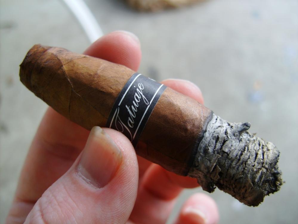 Tatuaje Black Tubo